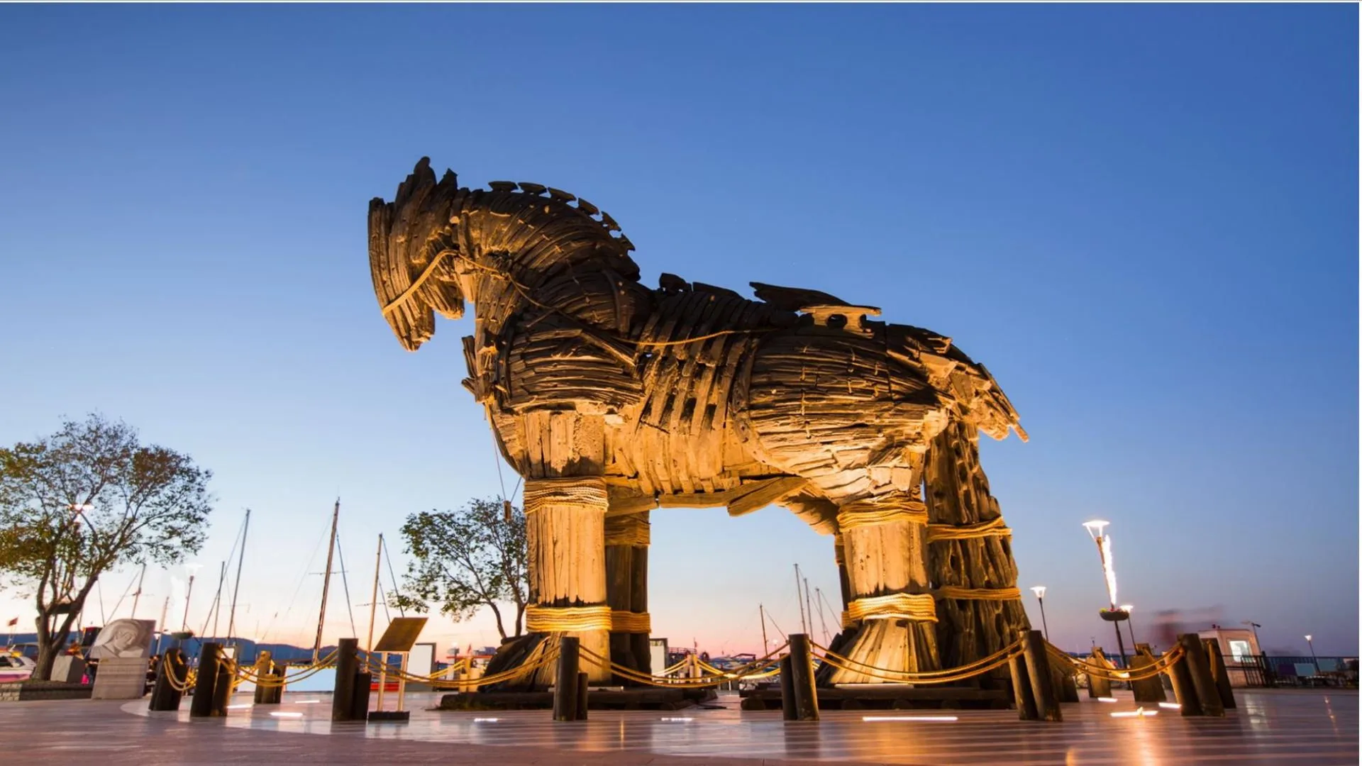 Troy Tour From Canakkale Port